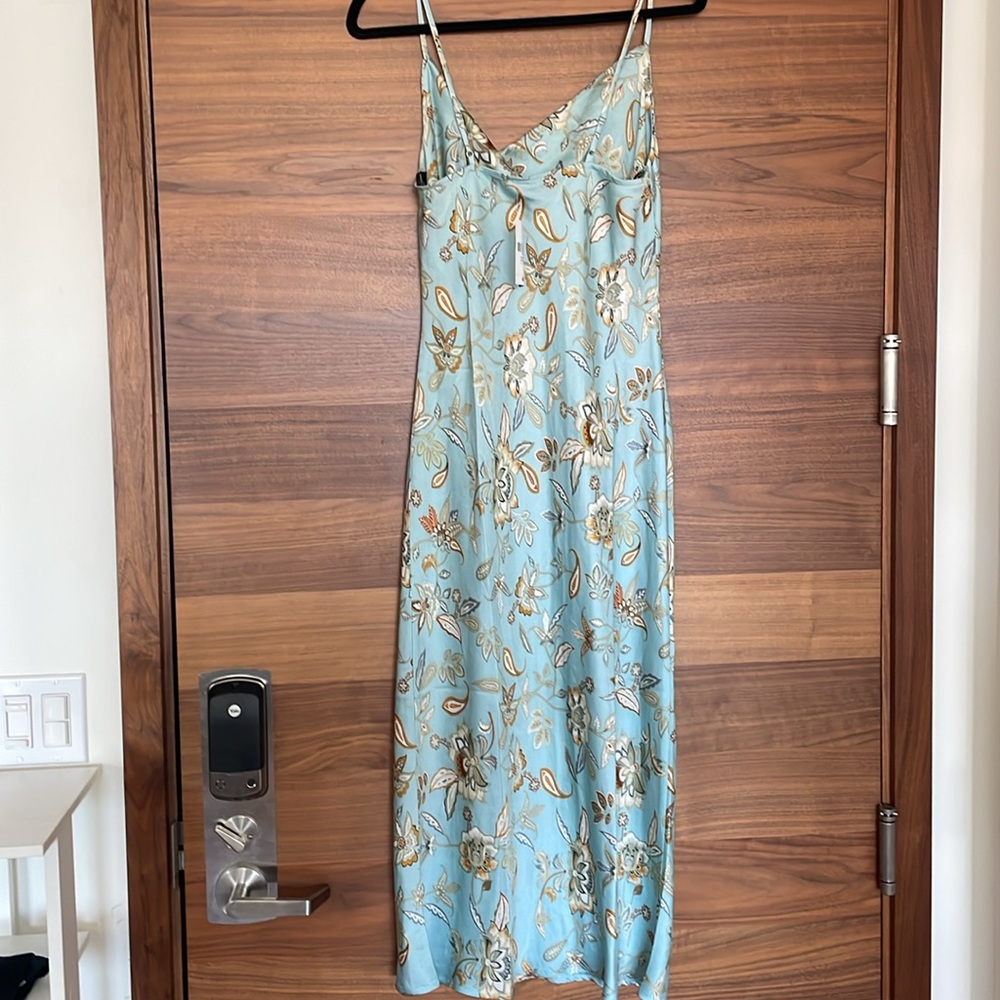 NWT F21 satin maxi dress - Picture 5 of 6